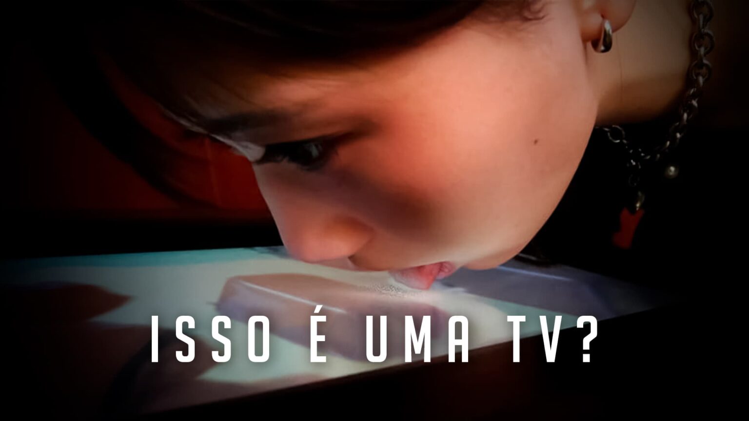 Professor japones inventa primeira tv 4d que pode ser lambida