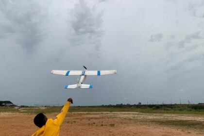 Aeromodelo a partir do lixo