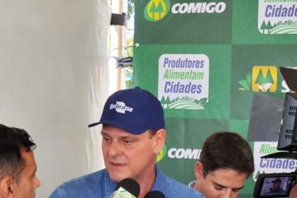 produtor gaúcho Ministro Fávaro na Tecnoshow 2024 pronamp